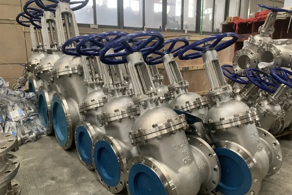 zawór zasuwowy cf8 pn16 dn250
